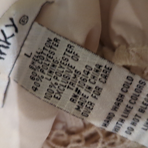 FINAL SALE 🌿LACE IVORY DRESS🌿 - Picture 7 of 7